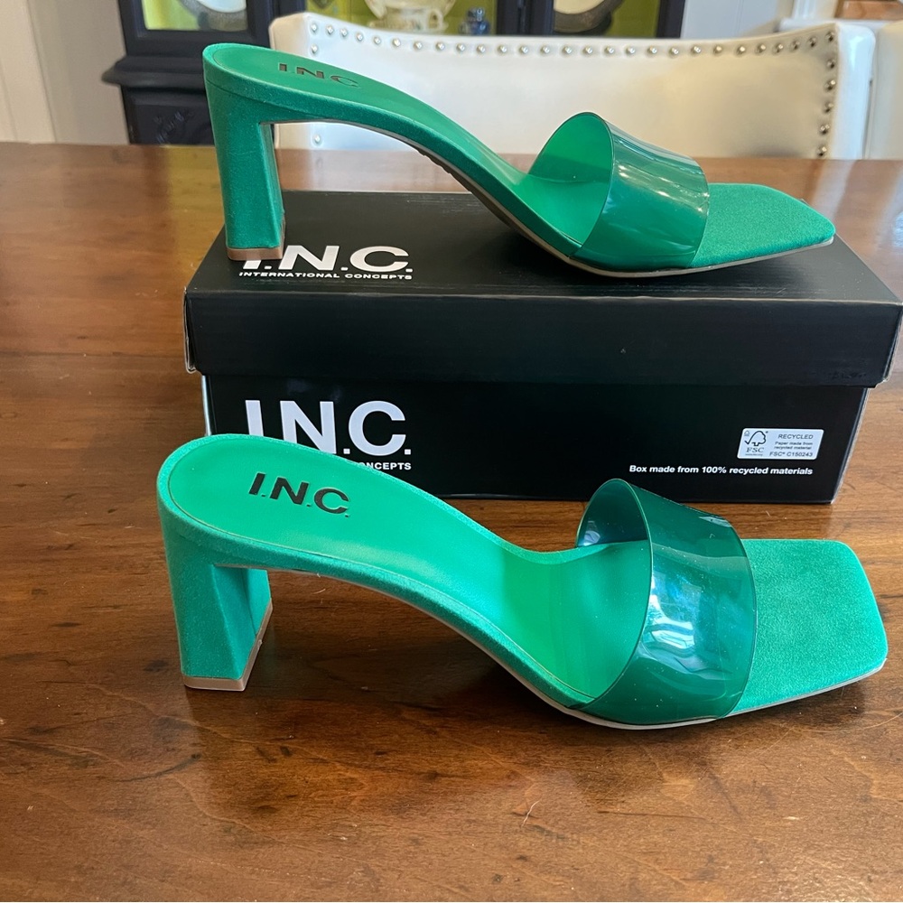 INC International Concepts Women's Emerald Green Heels